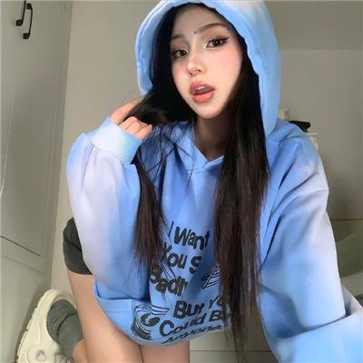青青河畔草